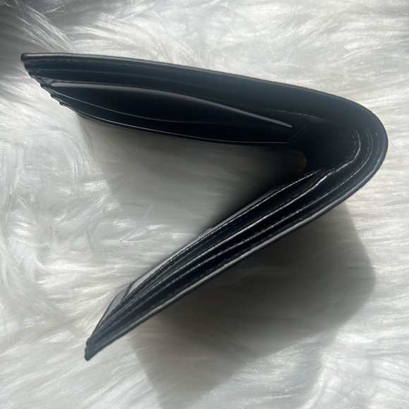 🆕💯% Auth Gucci GG MARMONT LEATHER BI-FOLD WALLET - Picture 7 of 9